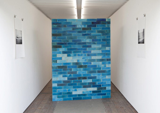 HELLA BERENT: Anteroom BLUE WITH MIRROR