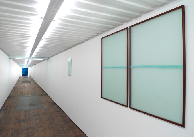 HELLA BERENT: Anteroom BLUE WITH MIRROR